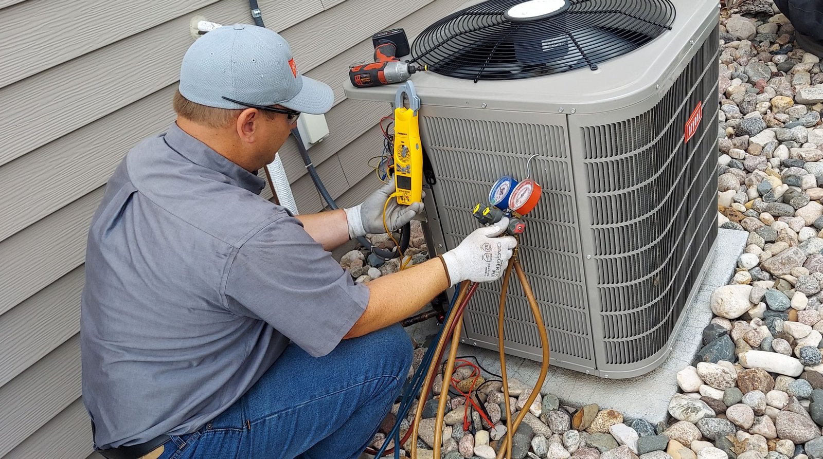 https://laredoacplus.com/wp-content/uploads/2025/05/residentialHVAC-1-scaled-1.jpg